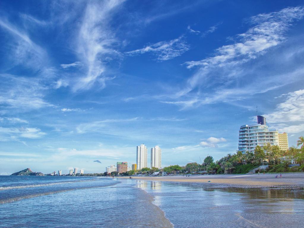 เคียงหาด บีช หัวหิน